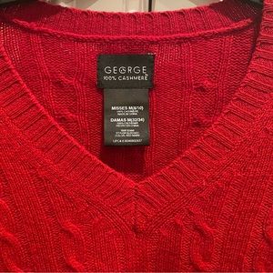 Red cashmere sweater size M